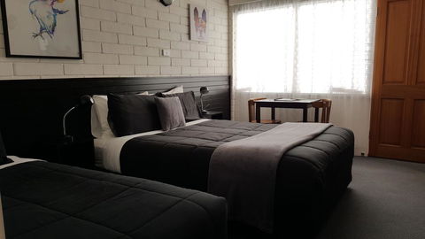 Anchor Wheel Motel - Hobart Tourism 12