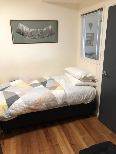 Beachside Taroona With Spa - Tourism TAS 13