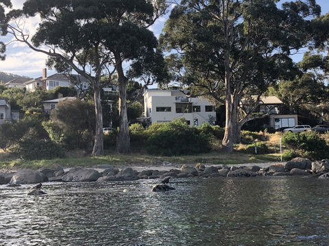 Beachside Taroona With Spa - Tourism TAS 20