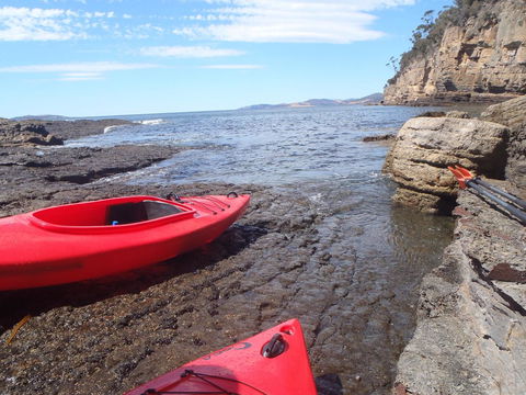 Beachside Taroona With Spa - Tourism TAS 23