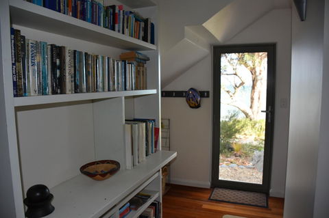 Beachside Taroona With Spa - Tourism TAS 10
