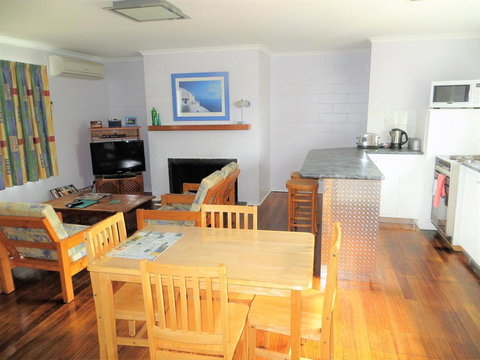 Orford Prosser Holiday Units - Hobart Tourism 22