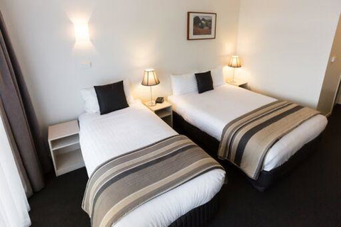 Shoreline Hotel - Tourism TAS 23