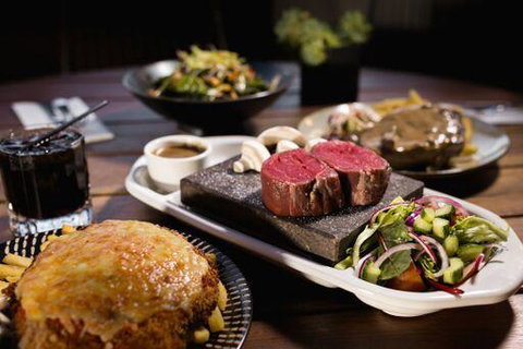 Shoreline Hotel - Tourism TAS 17