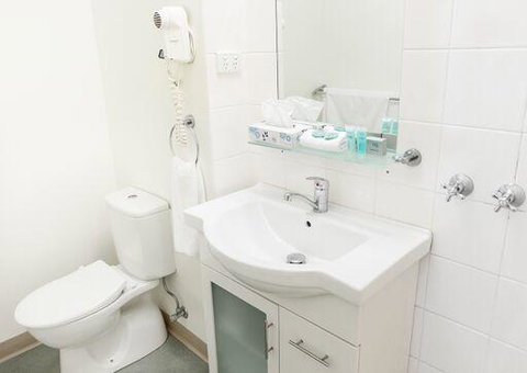 Shoreline Hotel - Tourism TAS 31