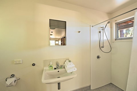 Freycinet Eco Luxe ~ Forest ~ Ocean ~ Mountain - Tourism TAS 17