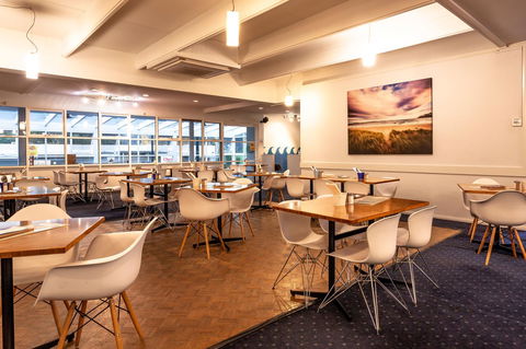 Kingston Hotel - Hobart Tourism 14