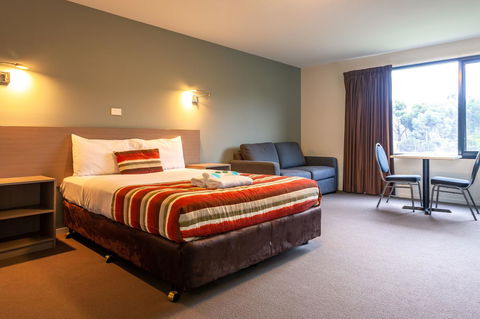 Kingston Hotel - Hobart Tourism 0