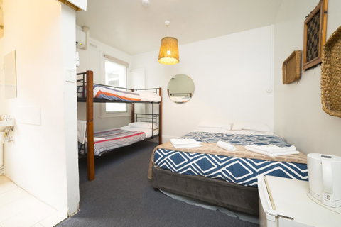 The Brunswick Hotel - Tourism TAS 38