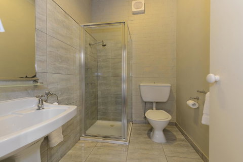Edinburgh Gallery Bed & Breakfast - Tourism TAS 15
