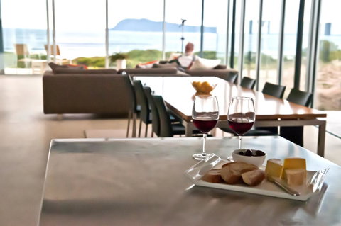 Cloudy Bay Beach House - Tourism TAS 30