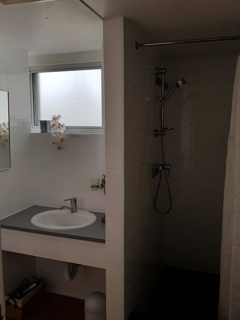 Beach Hut Scamander - Tourism TAS 11
