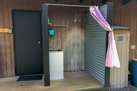 BAY OF FIRES ECO HUT Off Grid Experience At Binalong Bay - Tourism TAS 17