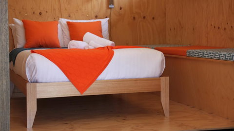 BAY OF FIRES ECO HUT Off Grid Experience At Binalong Bay - Tourism TAS 3