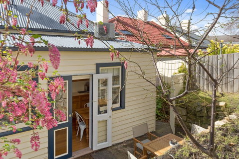 WEST NEST | Classic 3BR Hobart Terrace BEST Location, View, Close To City - Tourism TAS 19
