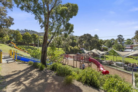 WEST NEST | Classic 3BR Hobart Terrace BEST Location, View, Close To City - Tourism TAS 29