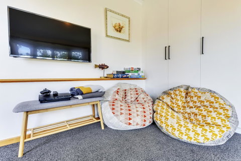 WEST NEST | Classic 3BR Hobart Terrace BEST Location, View, Close To City - Tourism TAS 15