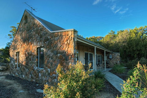 Freycinet Stone Studio 4 - Granite - Tourism TAS 5