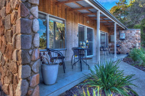 Freycinet Stone Studio 4 - Granite - Tourism TAS 2