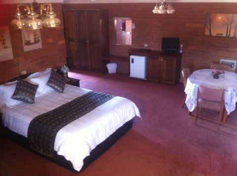 The Waterloo Hotel - Tourism TAS 14