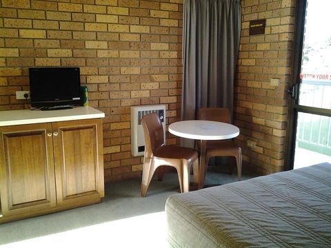 The Waterloo Hotel - Tourism TAS 8