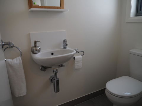 GRANITE BEACH HOUSE @ Bay Of Fires - Hobart Tourism 13
