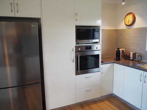 GRANITE BEACH HOUSE @ Bay Of Fires - Hobart Tourism 11