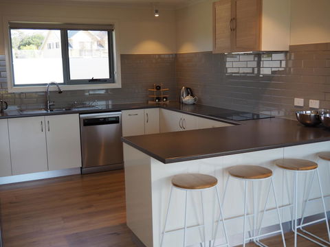 GRANITE BEACH HOUSE @ Bay Of Fires - Hobart Tourism 5