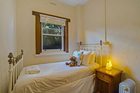 Gorgeous Hobart Accommodation - Park On Park - New Town - Hobart Tourism 32