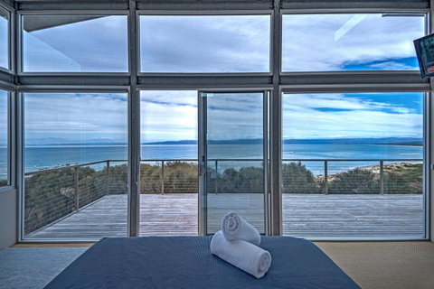 Halcyon ~ Immerse Yourself In The Sky And Sea - Tourism TAS 2