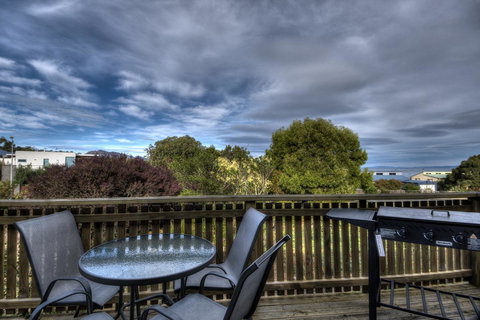 Ar Lan Y Mor - Tourism TAS 1