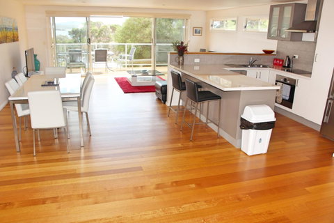 Seaview Apartment - Tourism TAS 4