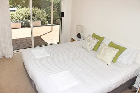 Seaview Apartment - Tourism TAS 5