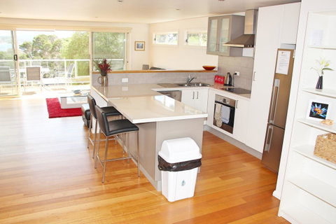 Seaview Apartment - Tourism TAS 9