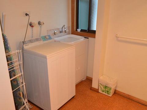 Coles Bay Waterfronter 2 - Tourism TAS 8