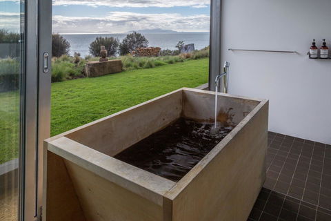 Avalon Coastal Retreat - Hobart Tourism 8