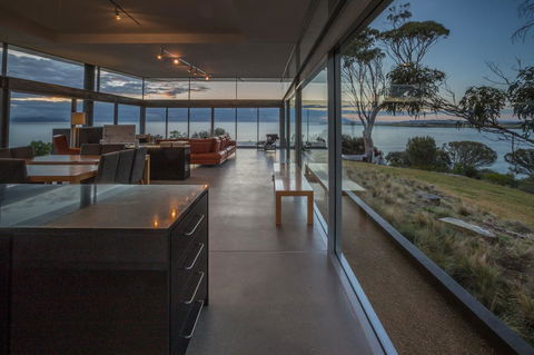 Avalon Coastal Retreat - Hobart Tourism 11