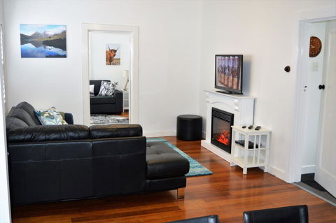 Lyttleton Cottage - Tourism TAS 9