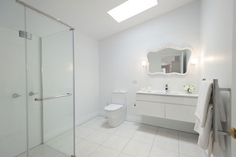 White Dove Cottage Bed And Breakfast - Tourism TAS 4