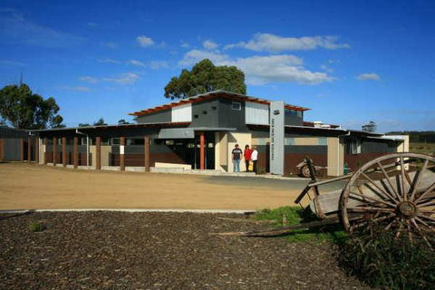Swansea Backpacker Lodge - Tourism TAS 29