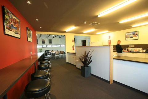 Swansea Backpacker Lodge - Tourism TAS 31