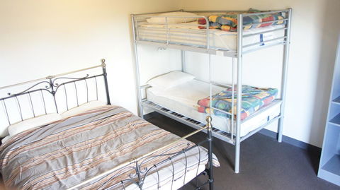 Swansea Backpacker Lodge - Tourism TAS 25
