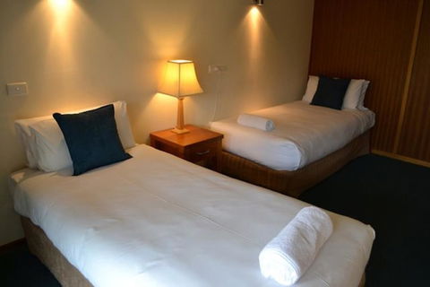 Point Lonsdale Guest House - Hobart Tourism 8