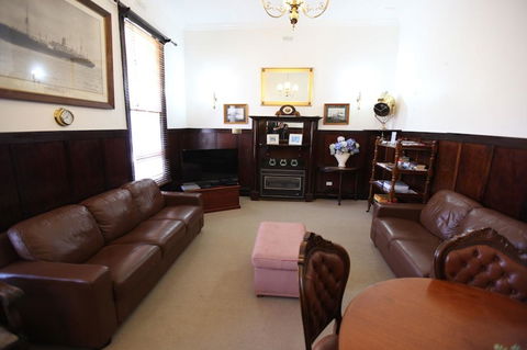 Point Lonsdale Guest House - Hobart Tourism 16