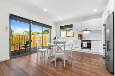 Rosewater Townhouses Dromana - Tourism TAS 9