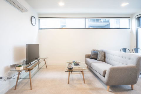 Poplar Apartments - Hobart Tourism 1