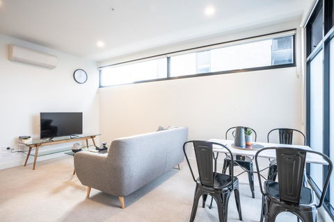 Poplar Apartments - Hobart Tourism 15