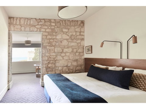 Hotel Sorrento - Tourism TAS 10