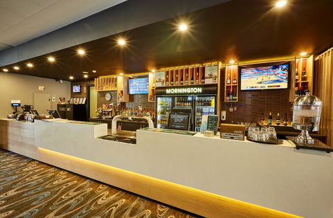 Mornington Hotel - Hobart Tourism 8