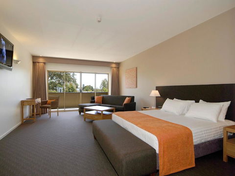 Mornington Hotel - Hobart Tourism 24